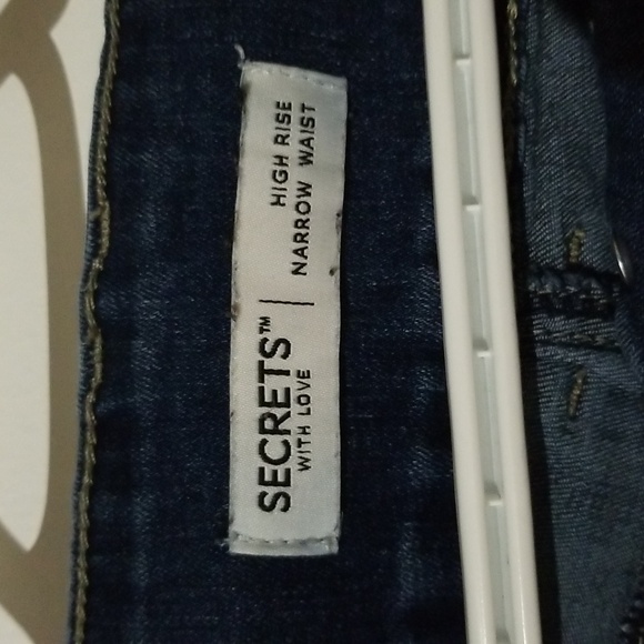 High-rise skinny jeans - Picture 4 of 8